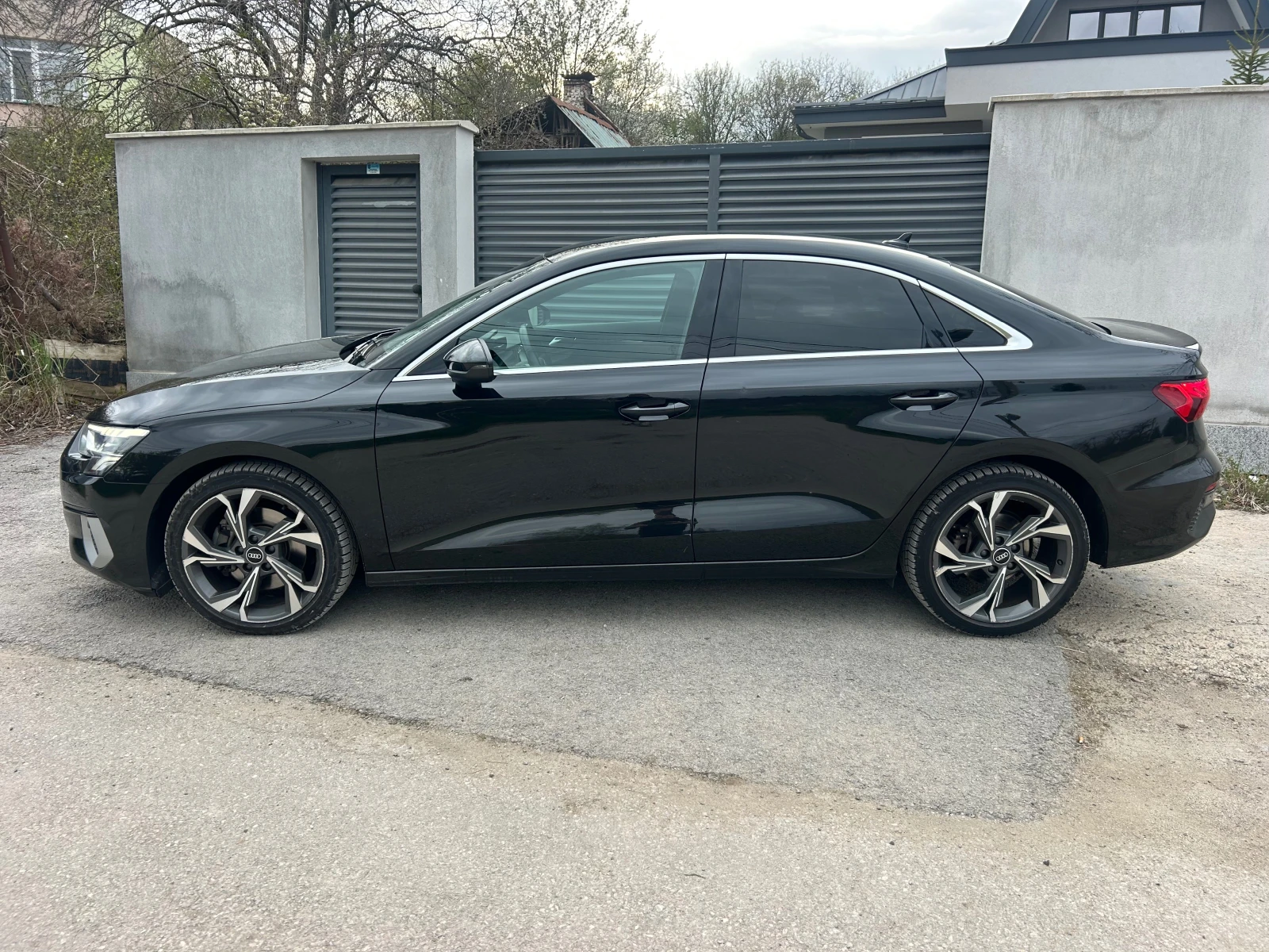 Audi A3 СЕДАН* ДИСТРОНИК* ПОДГРЕВ* RECARO* АМБИЕНТНО* * , снимка 5 - Автомобили и джипове - 54207877