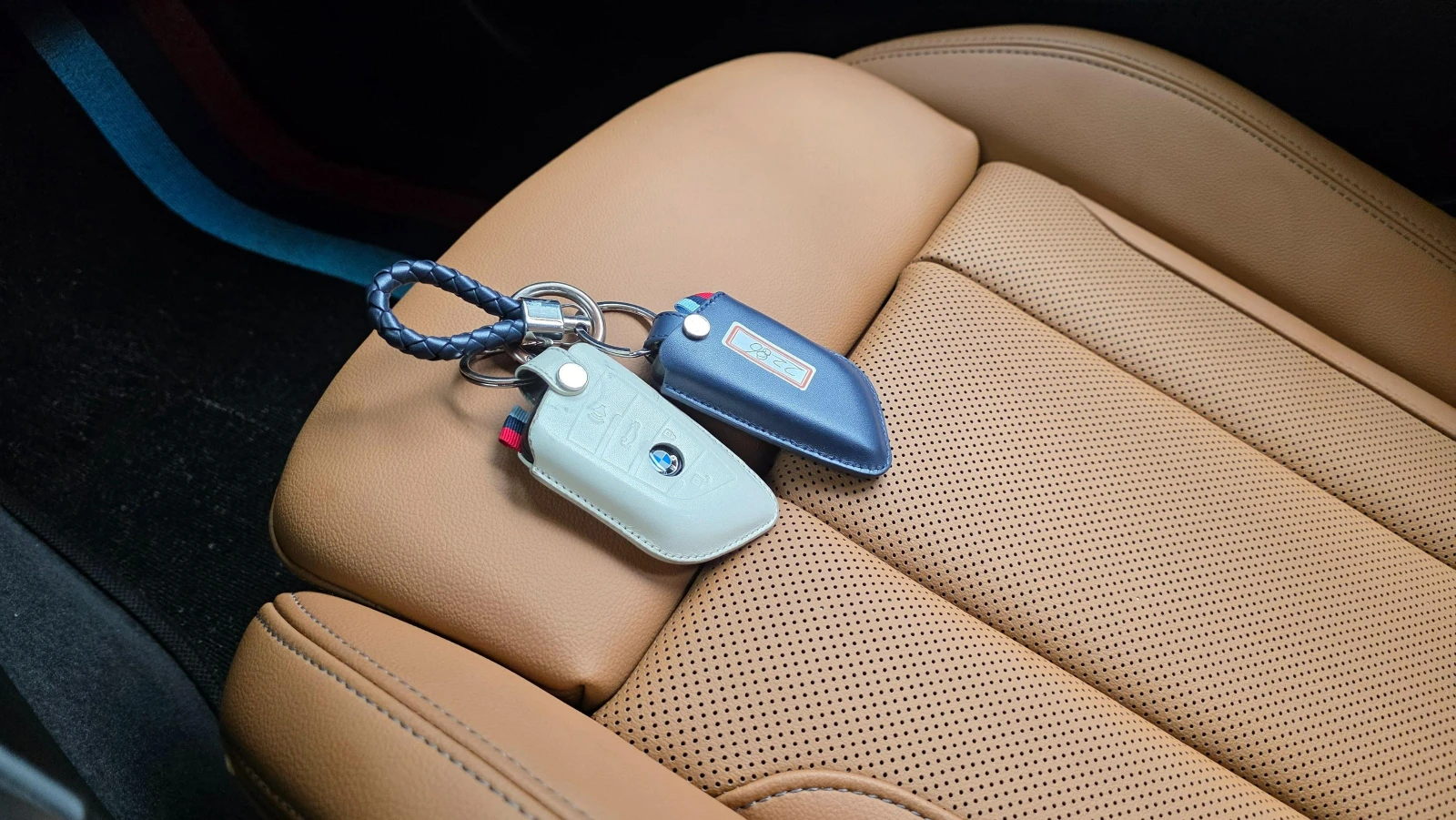 BMW 320 M-SPORT* DISTRONIC* HEAD-UP* 2 КЛЮЧА* КРАЙНА ЦЕНА*, снимка 16 - Автомобили и джипове - 54236046