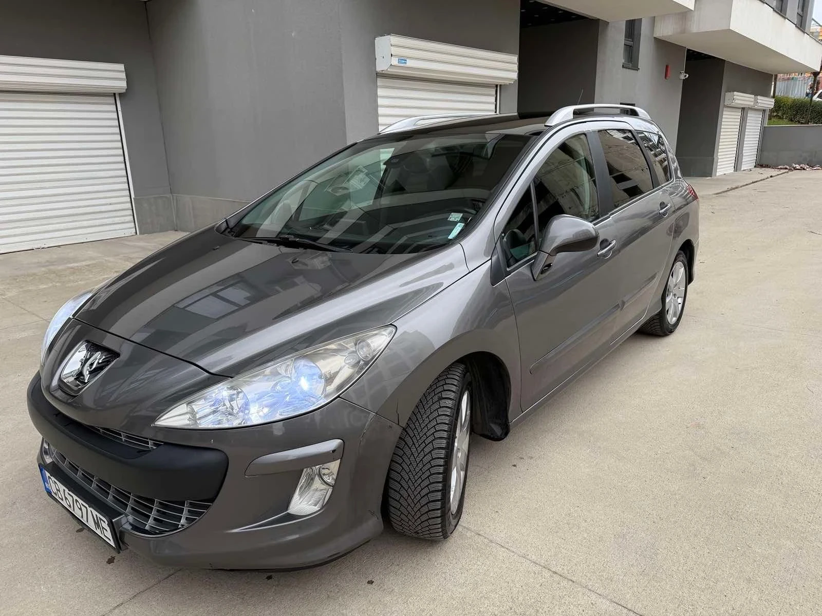 Peugeot 308 SW 1.6HDI 109кс* 6ск* НАВИ* ПАНОРАМА* ОБСЛУЖЕНА* *, снимка 3 - Автомобили и джипове - 54698362