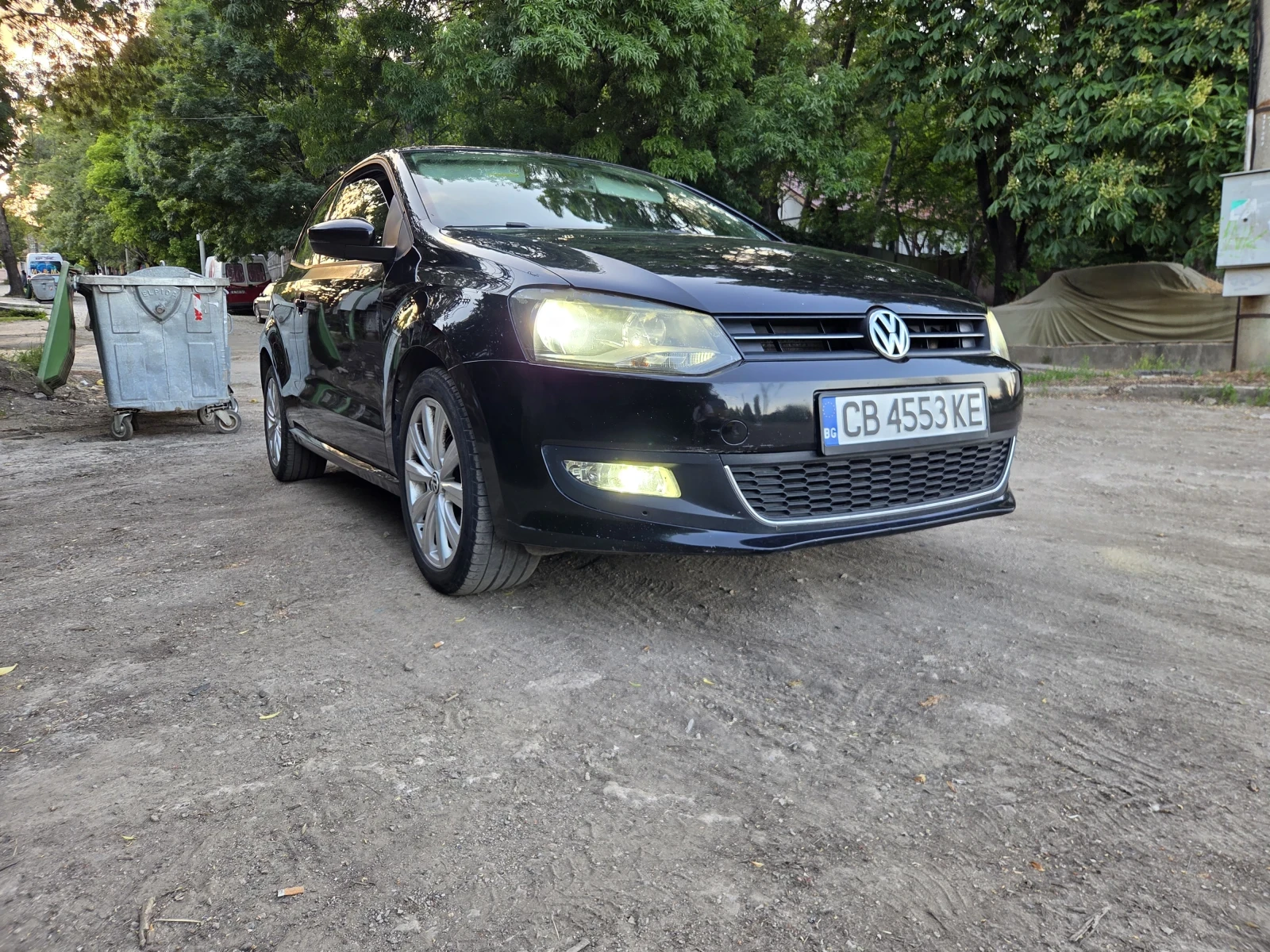 VW Polo 1.6 TDI дизел, снимка 11 - Автомобили и джипове - 54781675