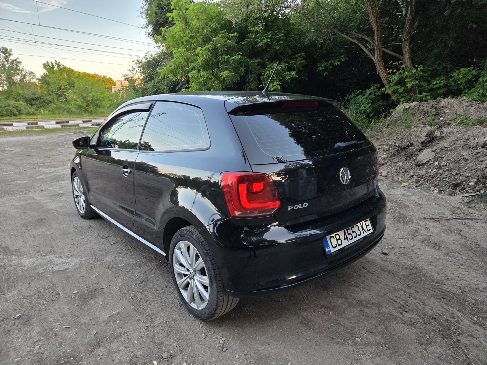 VW Polo 1.6 TDI дизел, снимка 7 - Автомобили и джипове - 54781675