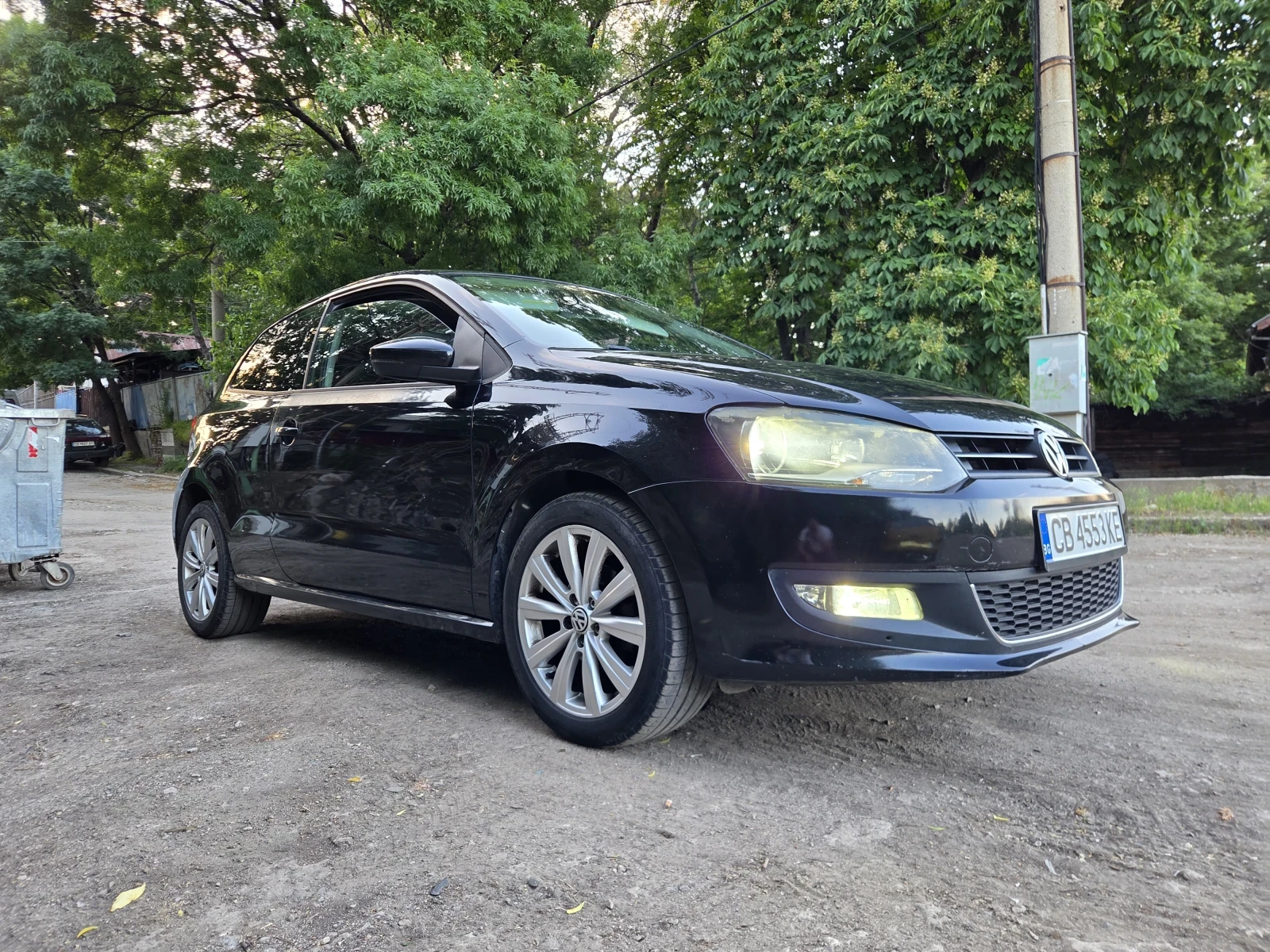 VW Polo 1.6 TDI дизел, снимка 12 - Автомобили и джипове - 54781675
