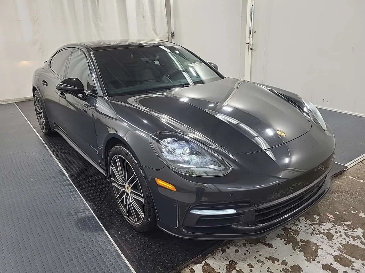 Porsche Panamera 4S | CARFAX | БЕЗ ПЪРВОНАЧАЛНА ВНОСКА, снимка 2 - Автомобили и джипове - 54963562
