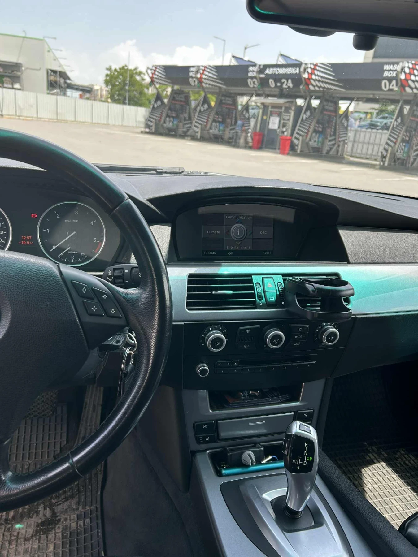 BMW 525, снимка 9 - Автомобили и джипове - 55245684