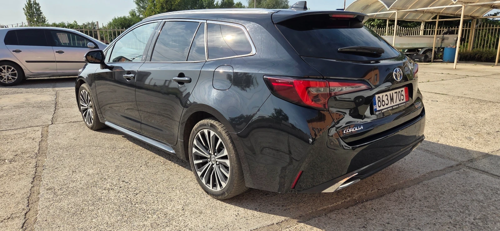 Toyota Corolla 2.0 Hybrid, снимка 7 - Автомобили и джипове - 55400920
