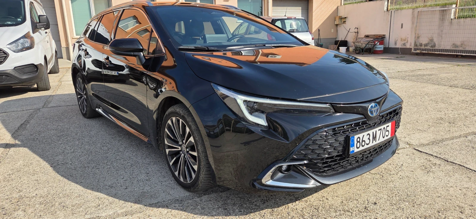 Toyota Corolla 2.0 Hybrid, снимка 2 - Автомобили и джипове - 55400920