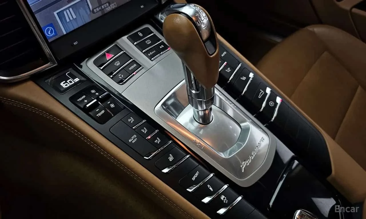 Porsche Panamera * 3.0 Diesel * CARFAX * ЦЕНА ДО БГ, снимка 14 - Автомобили и джипове - 55530748