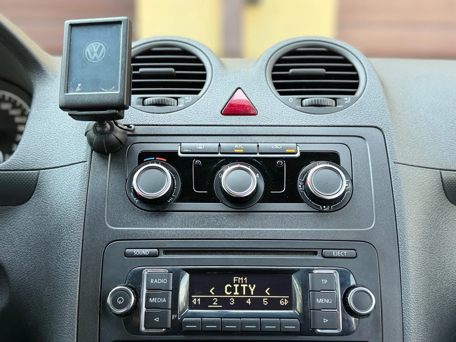 VW Caddy LPG-2.0i-109ps- N 1 | Mobile.bg � ����������� 15