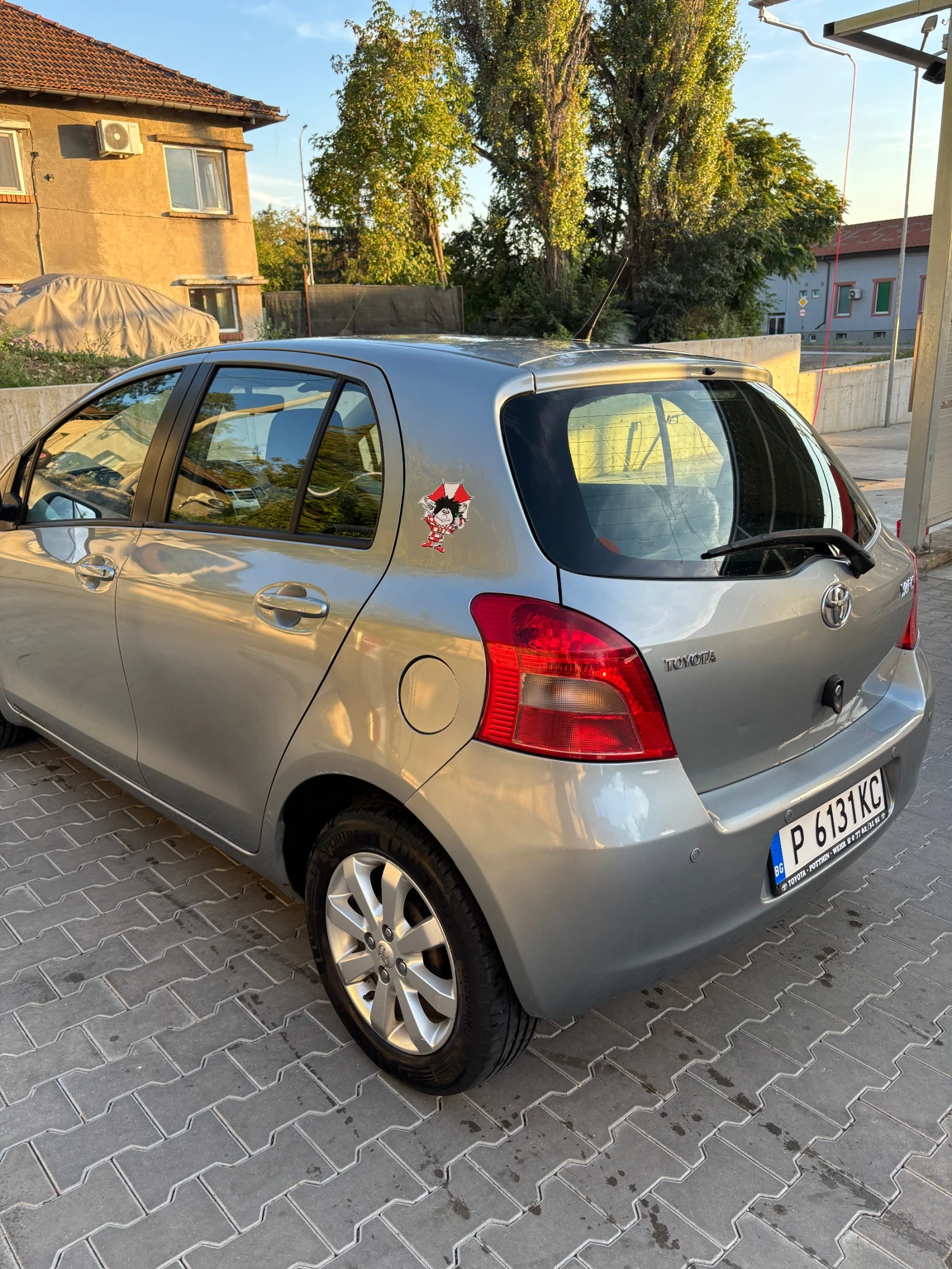 Toyota Yaris 1.3 | Mobile.bg � ����������� 6