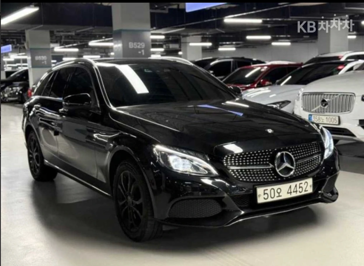 Mercedes-Benz C 220 C220D | 4D BURMESTER | PANO | , снимка 5 - Автомобили и джипове - 55980764