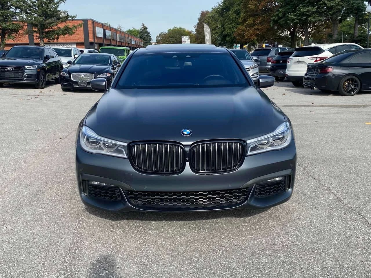 BMW 750 i xDrive /H&K/ Масажи / Carfax / Автокредит , снимка 6 - Автомобили и джипове - 56243963