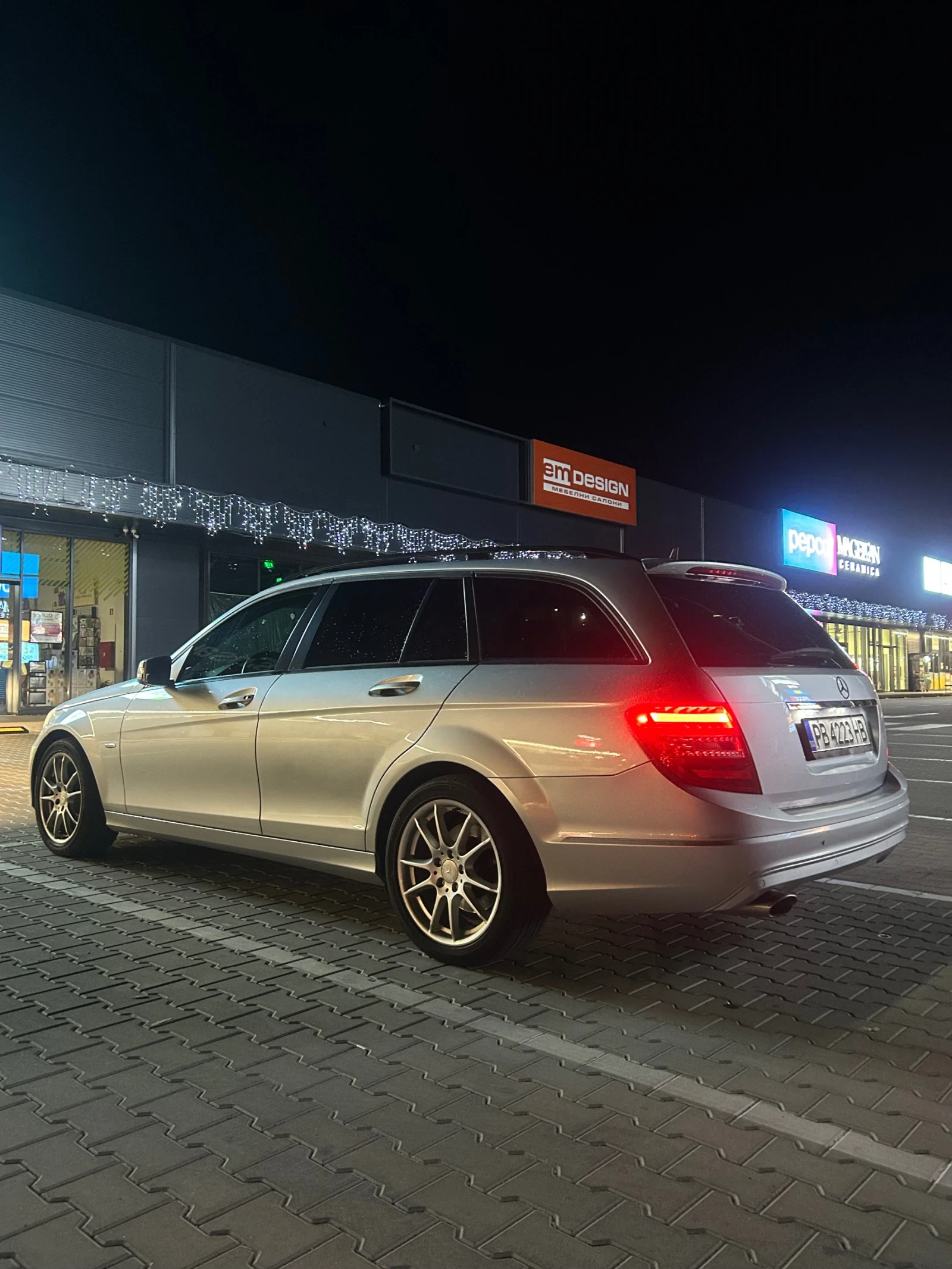 Mercedes-Benz C 220, снимка 8 - Автомобили и джипове - 56603119