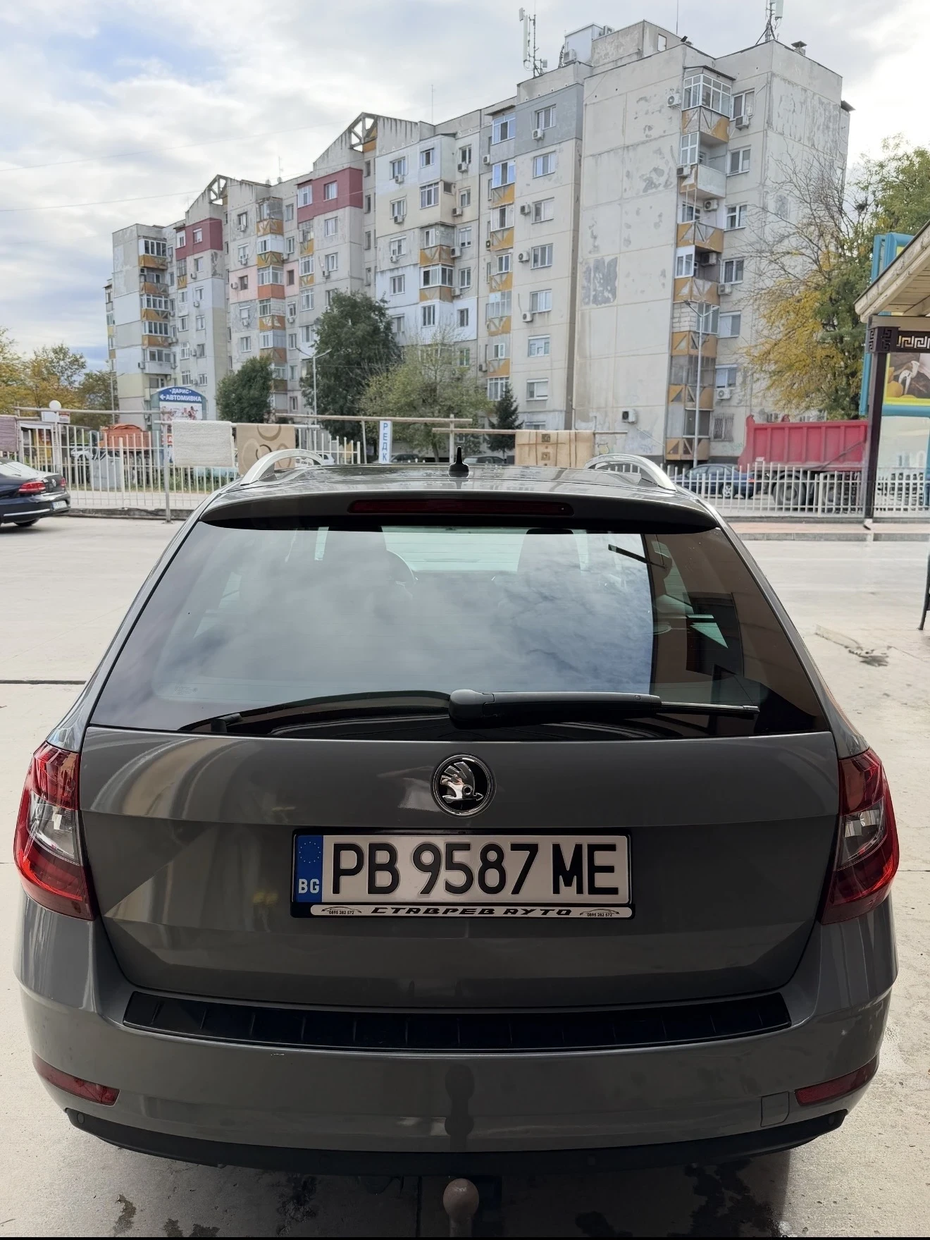 Skoda Octavia 1.6 TDI Автоматик , снимка 2 - Автомобили и джипове - 56719161