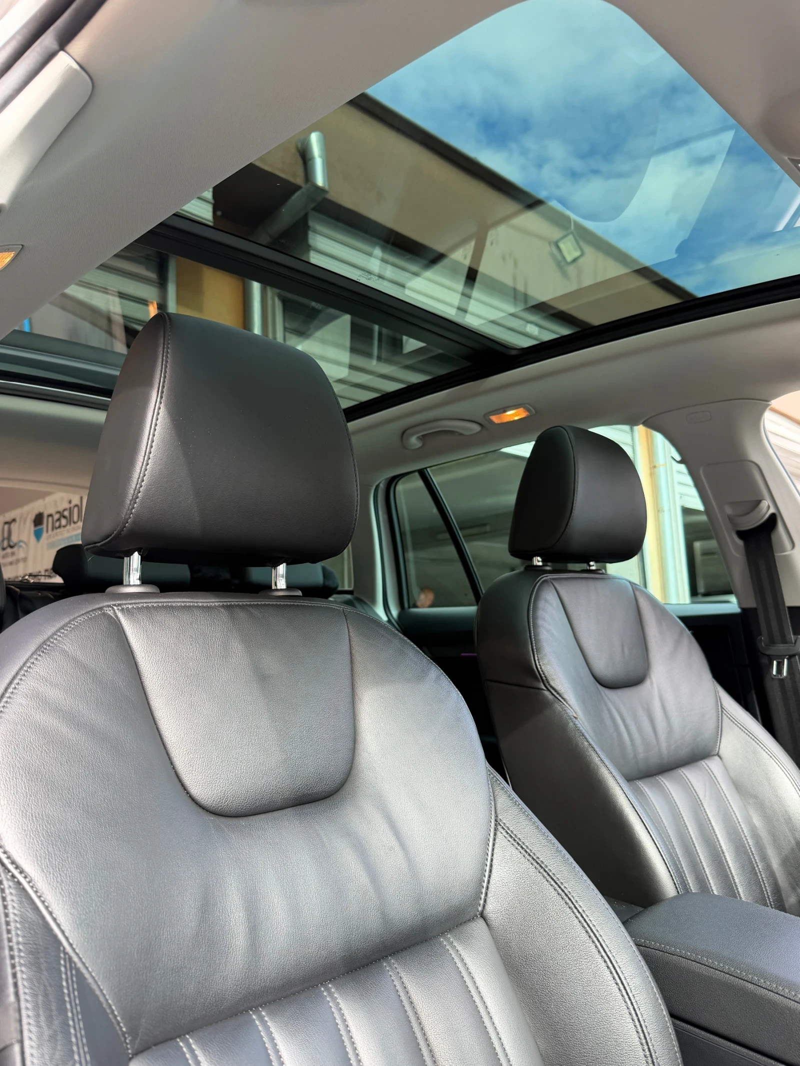 Skoda Octavia 1.6 TDI Автоматик , снимка 9 - Автомобили и джипове - 56719161