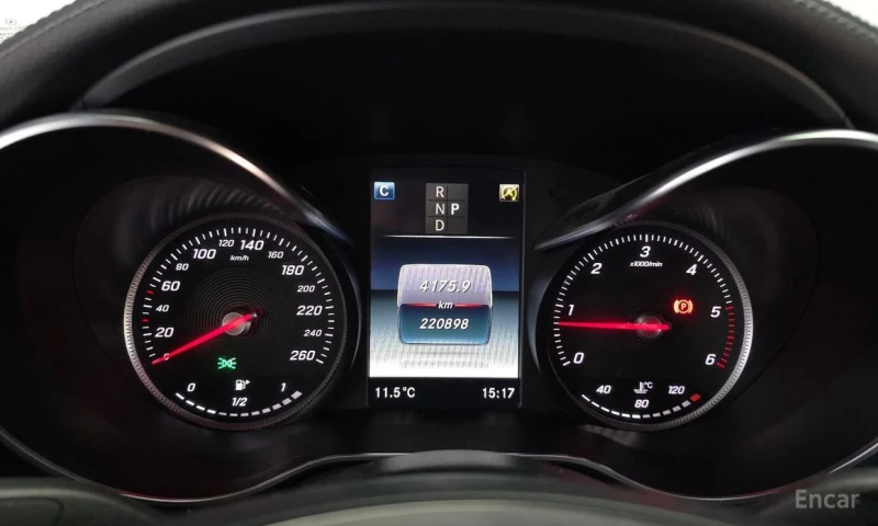 Mercedes-Benz GLC 220, снимка 8 - Автомобили и джипове - 53489528