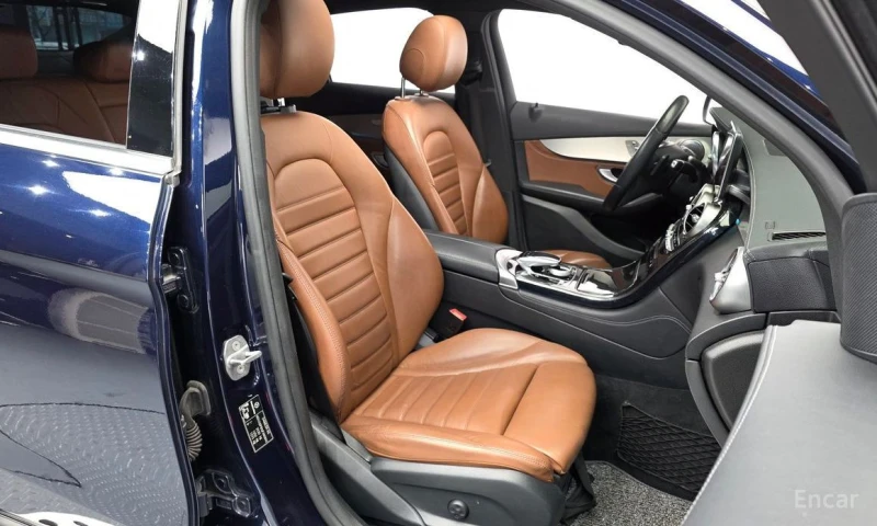Mercedes-Benz GLC 220, снимка 10 - Автомобили и джипове - 53489528