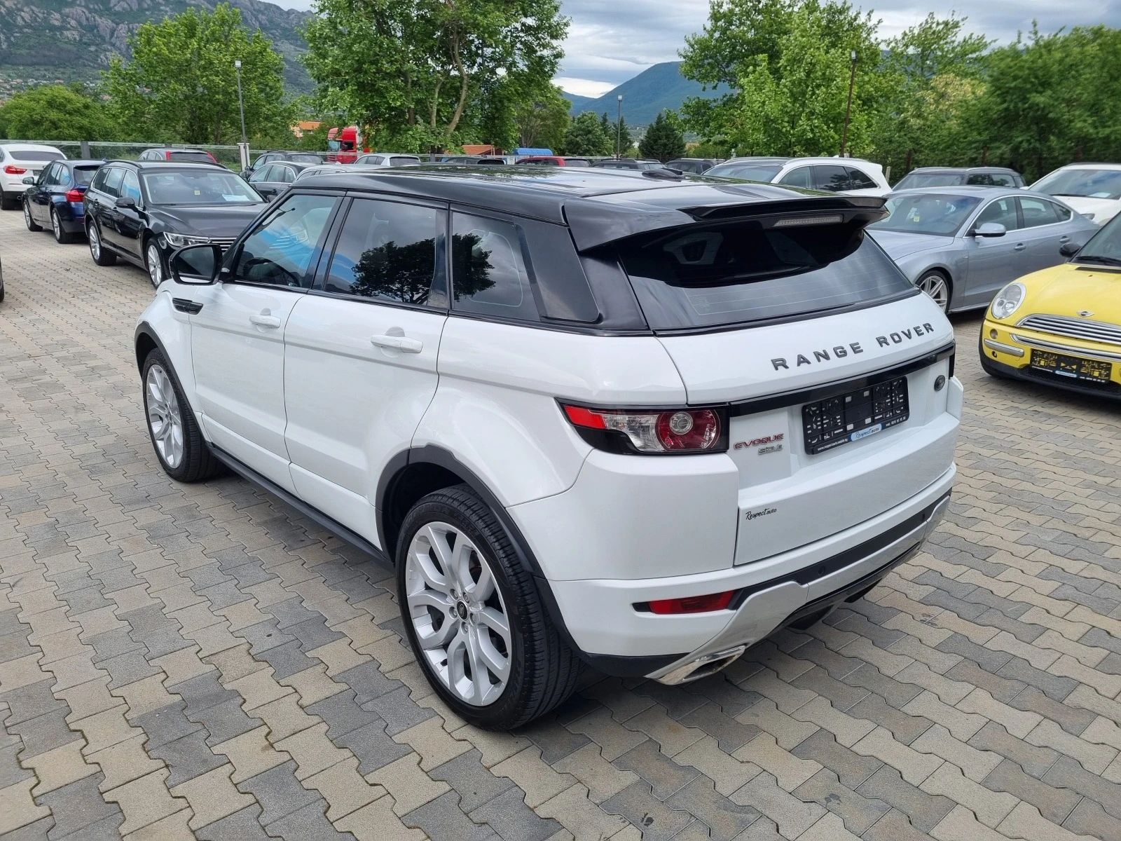 Land Rover Range Rover Evoque 2.2-SD4 190ps 4x4* DINAMYC* 127хил.км - изображение 4