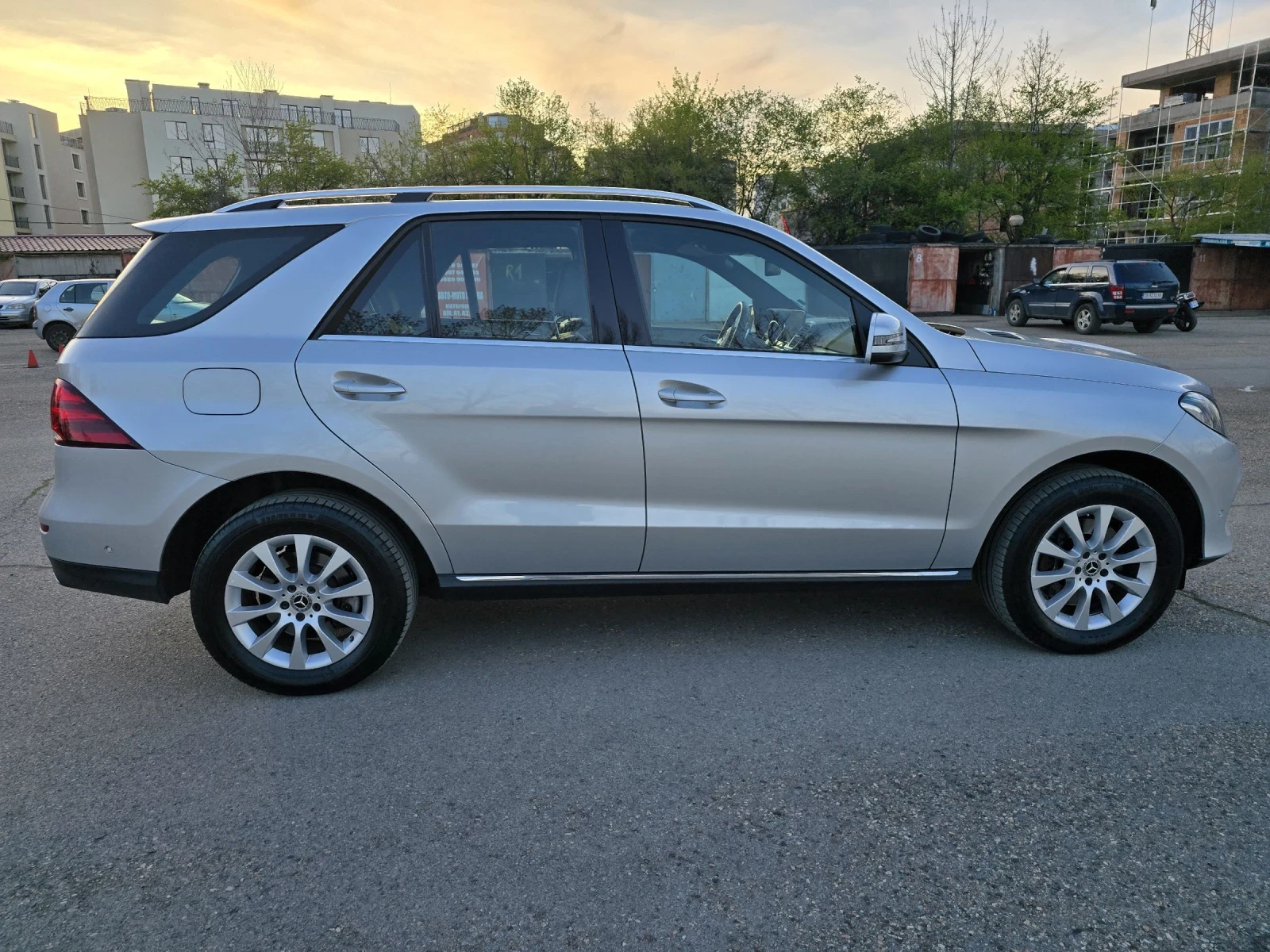Mercedes-Benz GLE 400 на 89 000 км с история в Мерцедес, обслужена. - изображение 8