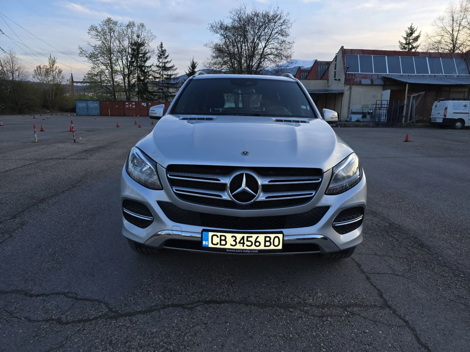 Mercedes-Benz GLE 400 на 89 000 км с история в Мерцедес, обслужена. - изображение 2