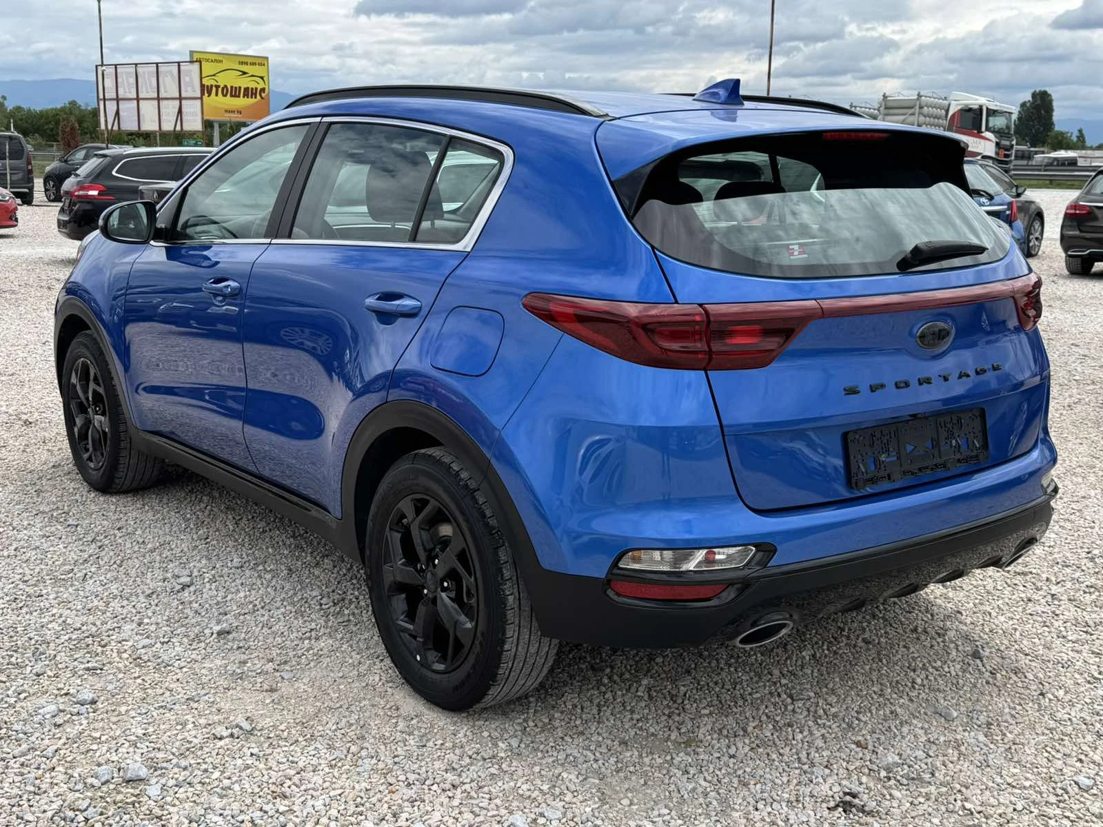 Kia Sportage 1.6CRDI HYBRID - изображение 6