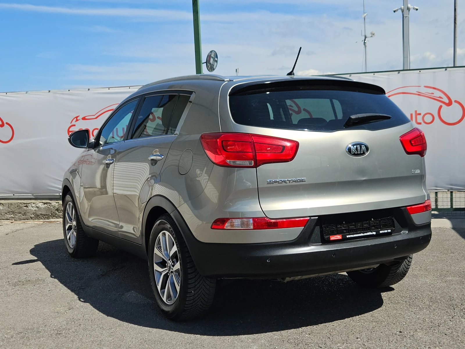 Kia Sportage 1.6GDI/GPL/135k.c/6ск/LED/БЛУТУТ/EURO 6B/ТОП - изображение 5