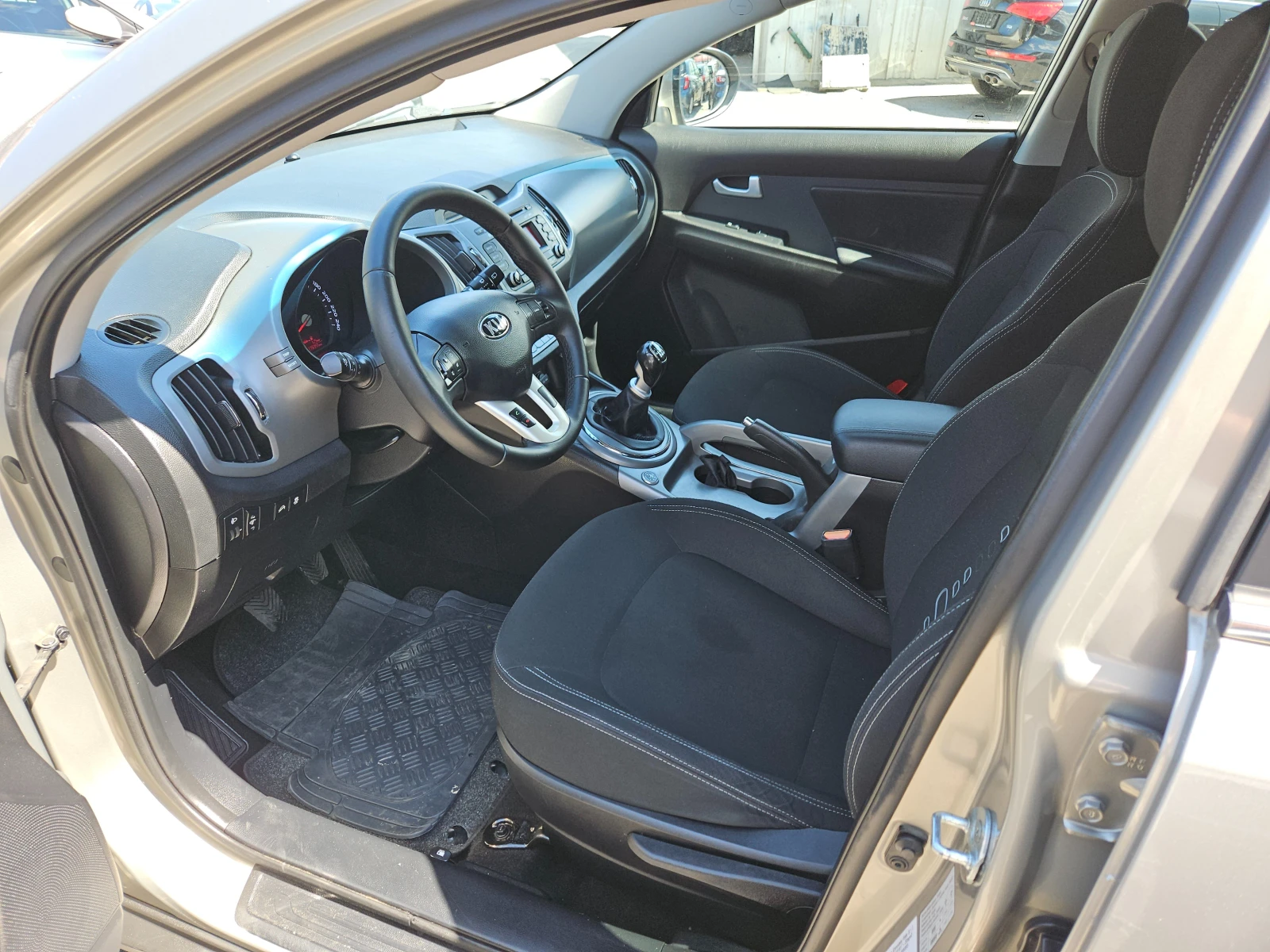 Kia Sportage 1.6GDI/GPL/135k.c/6ск/LED/БЛУТУТ/EURO 6B/ТОП - изображение 9