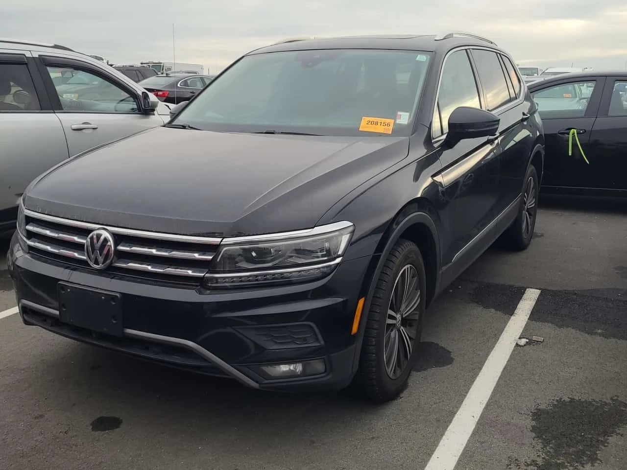 VW Tiguan Highline /CARFAX/ НАВИ/ПОДГРЕВ/КОЖА/4Х4/