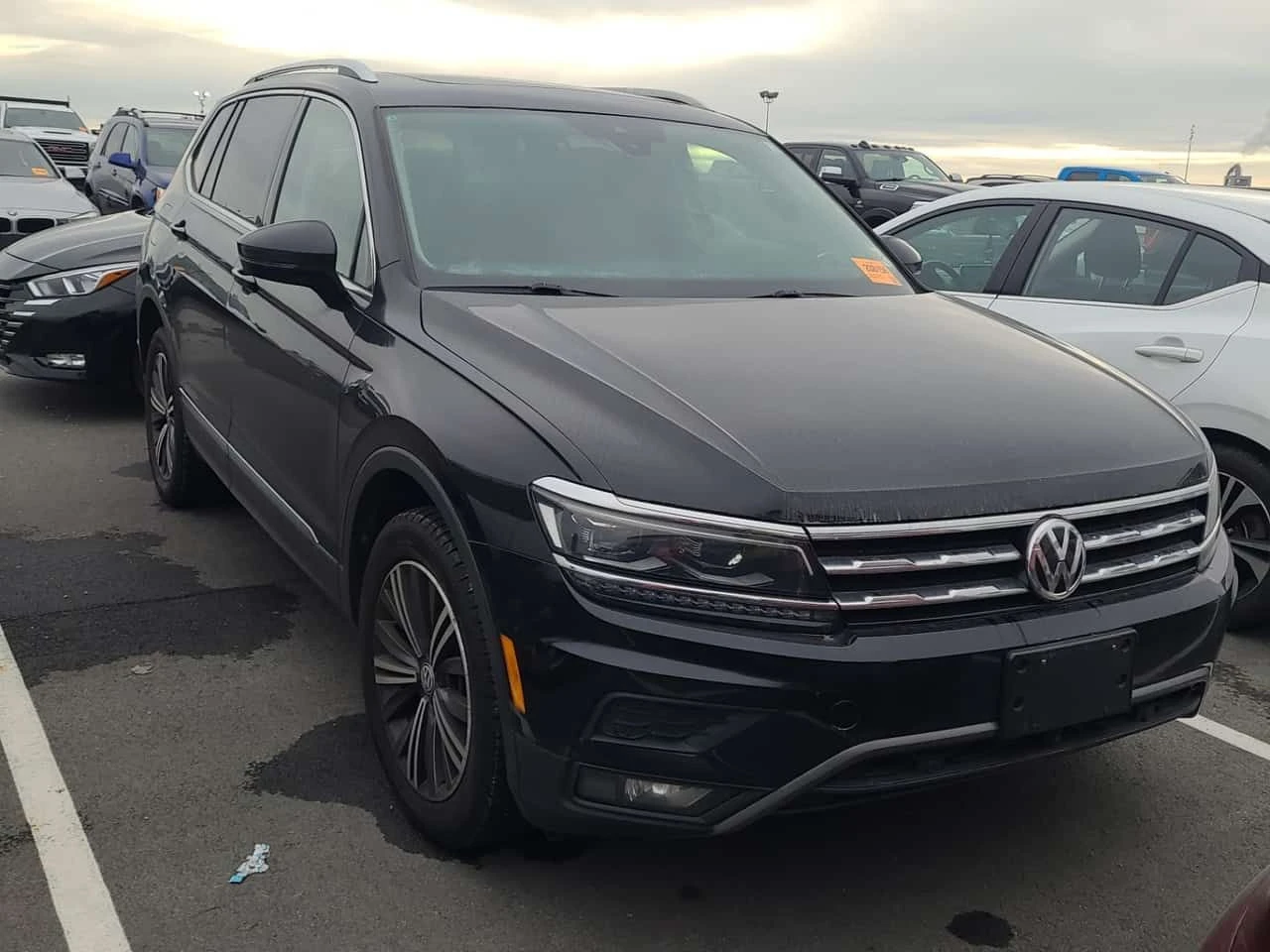 VW Tiguan Highline /CARFAX/ НАВИ/ПОДГРЕВ/КОЖА/4Х4/ - изображение 2