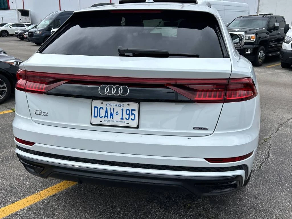 Audi Q8 Progressiv 55 TFSI* ОБДУХВАНЕ * 360 КАМЕРИ, снимка 5 - Автомобили и джипове - 54970457