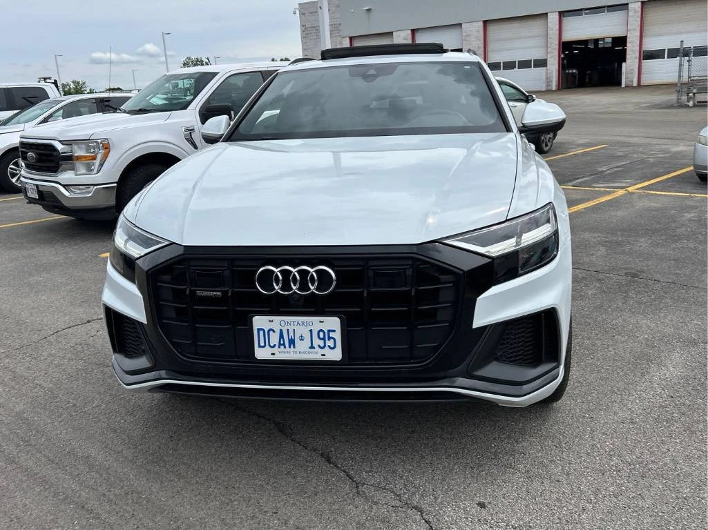 Audi Q8 Progressiv 55 TFSI* ОБДУХВАНЕ * 360 КАМЕРИ, снимка 2 - Автомобили и джипове - 54970457