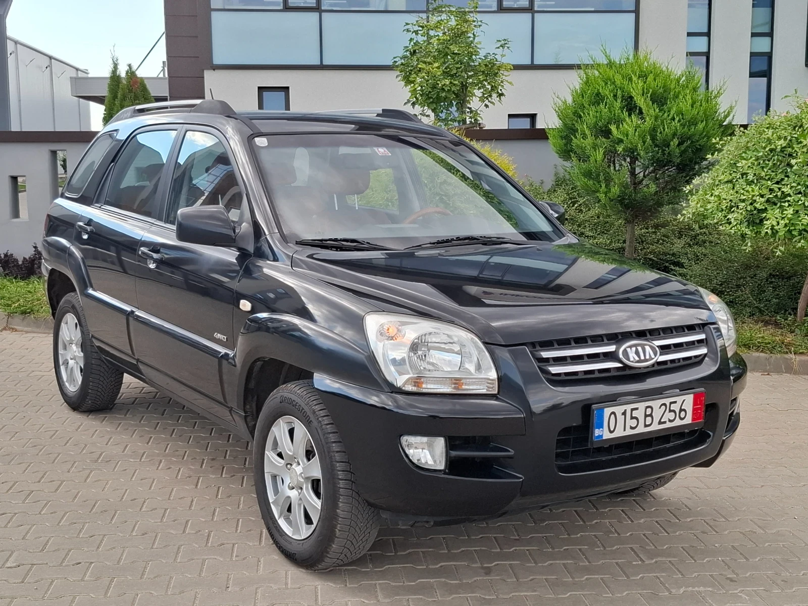 Kia Sportage 2.0I* (141)* КЛИМАТРОНИК* KOЖА* HOB BHOC* , снимка 8 - Автомобили и джипове - 55449841