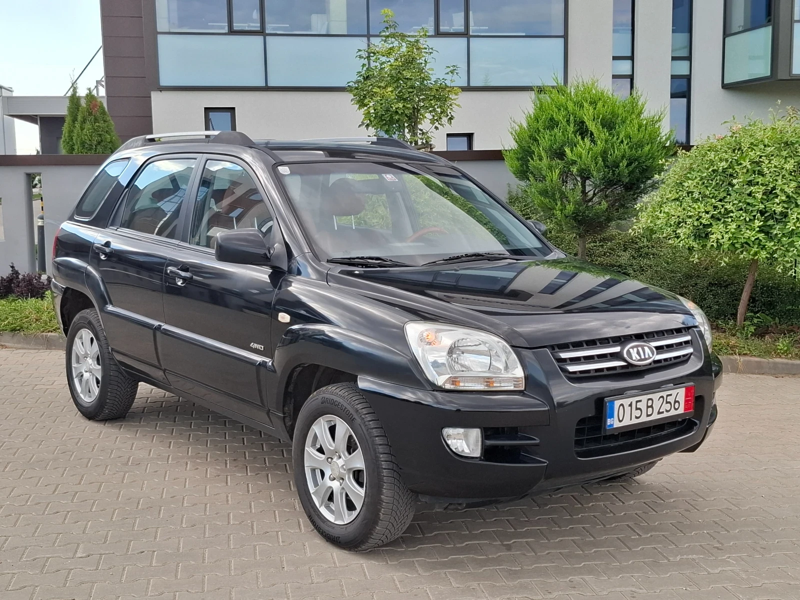 Kia Sportage 2.0I* (141)* КЛИМАТРОНИК* KOЖА* HOB BHOC* , снимка 10 - Автомобили и джипове - 55449841