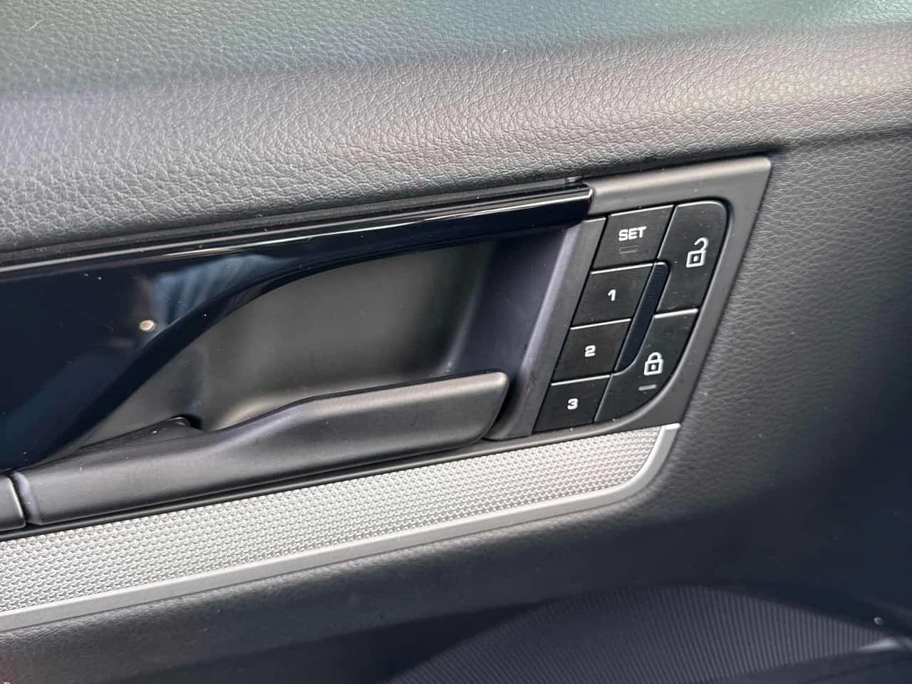 Porsche Cayenne AWD * ���������* 360 ������* ���������* �������*  | Mobile.bg � ����������� 15