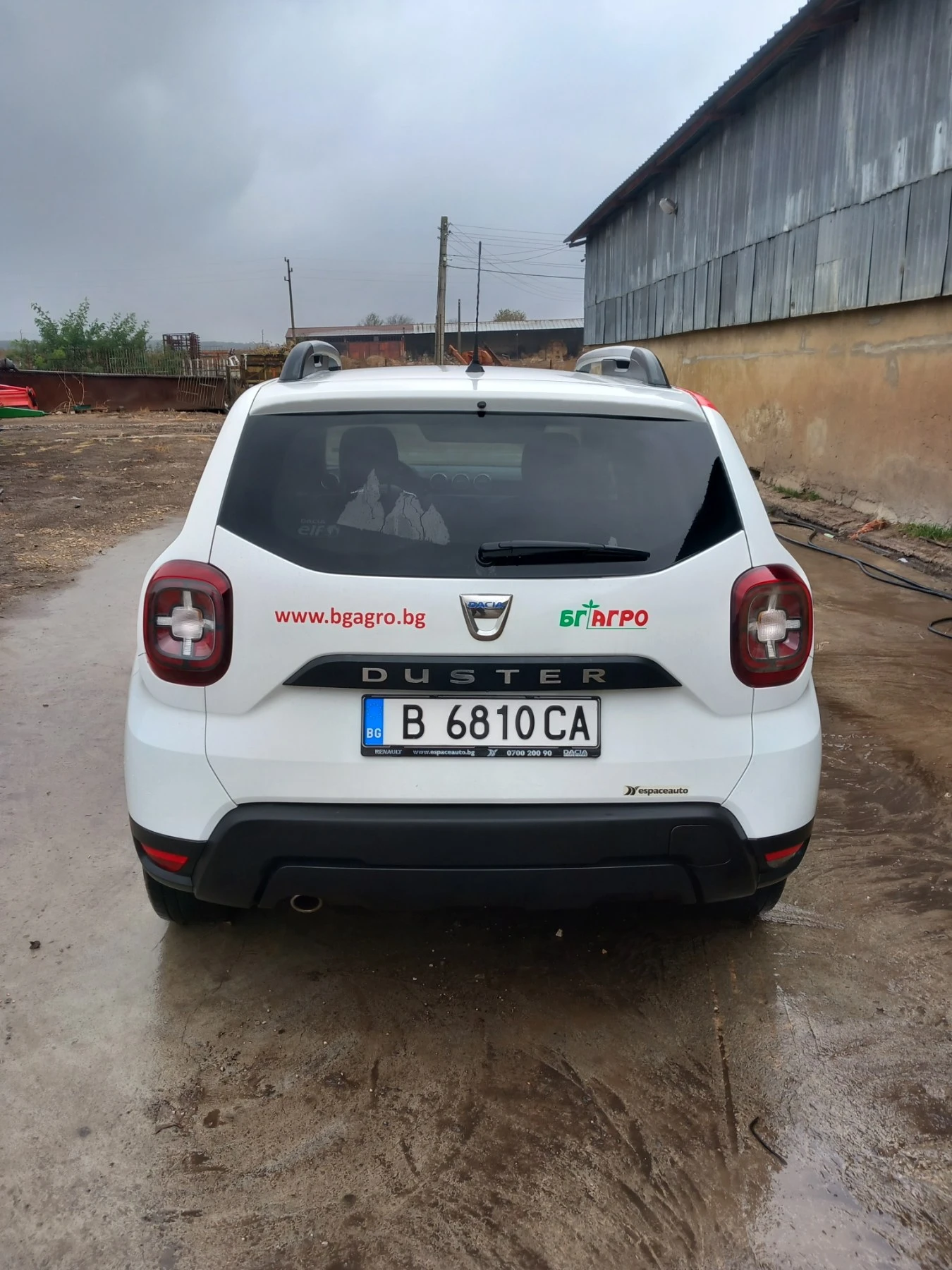 Dacia Duster, снимка 6 - Автомобили и джипове - 56480449