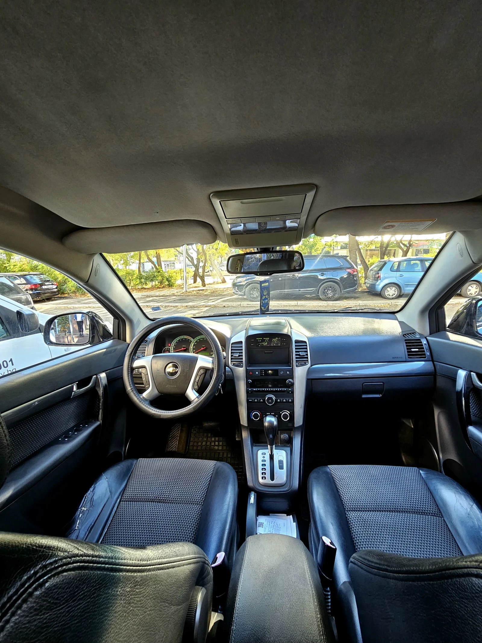 Chevrolet Captiva 2.4i, снимка 10 - Автомобили и джипове - 56637278