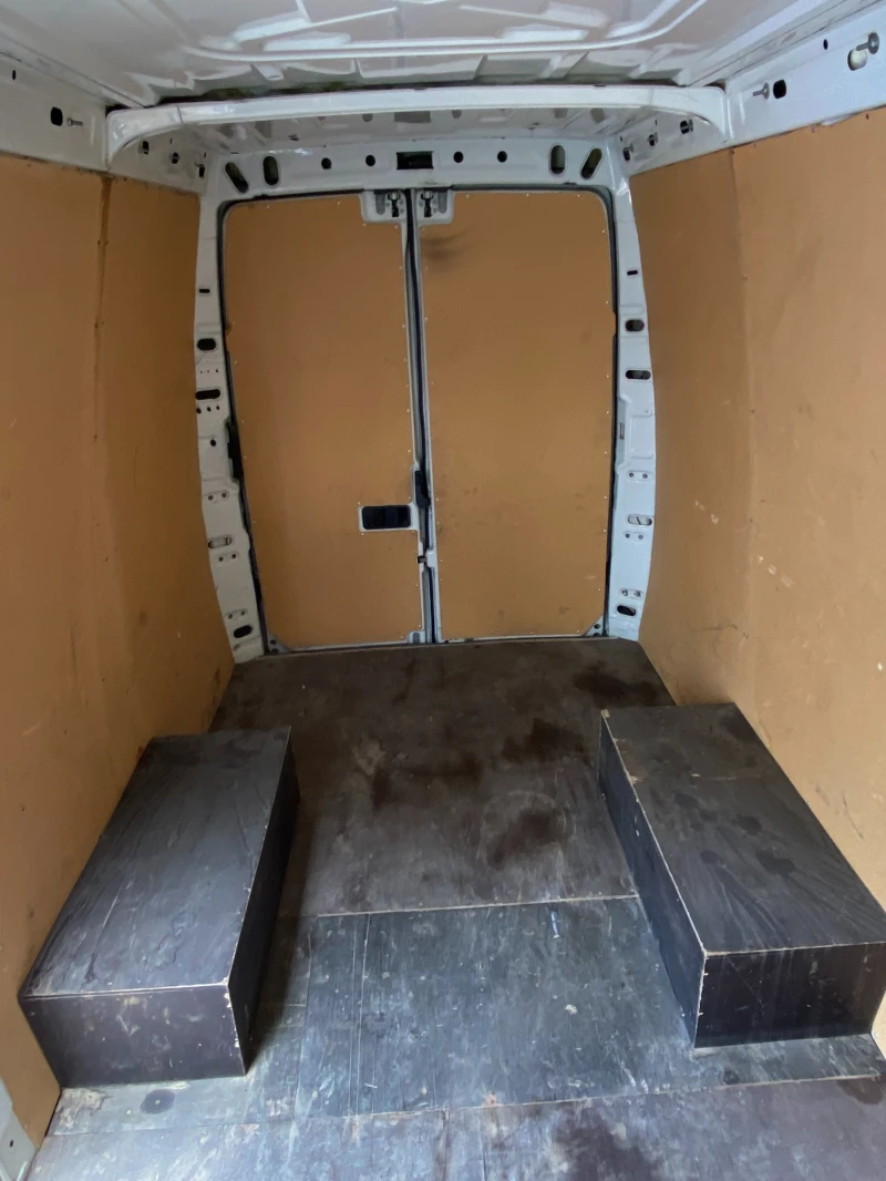 Iveco 35c13 93KW Двойна Гума, снимка 17 - Бусове и автобуси - 52917647