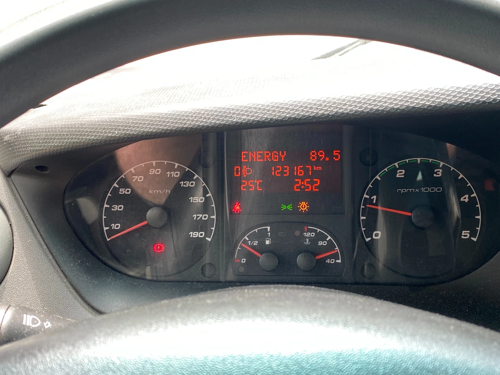 Iveco 35c13 93KW Двойна Гума - изображение 10
