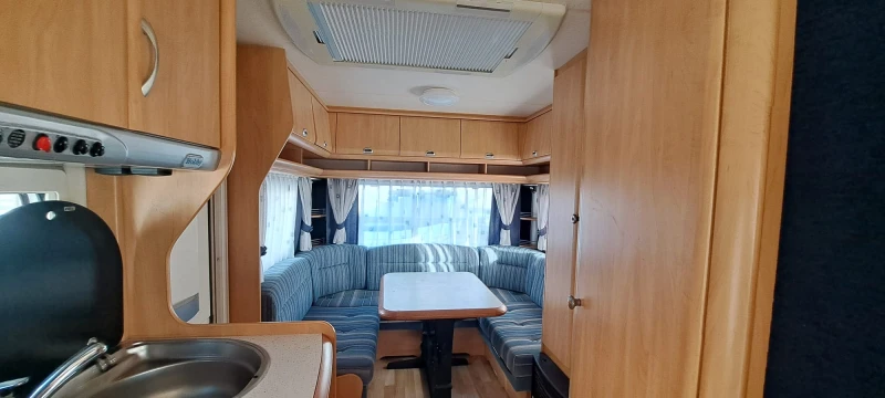 Каравана Hobby 450, снимка 9 - Каравани и кемпери - 52160081