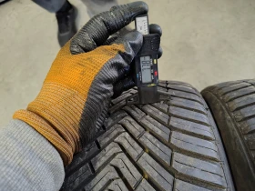 Гуми Всесезонни 225/40R18, снимка 4