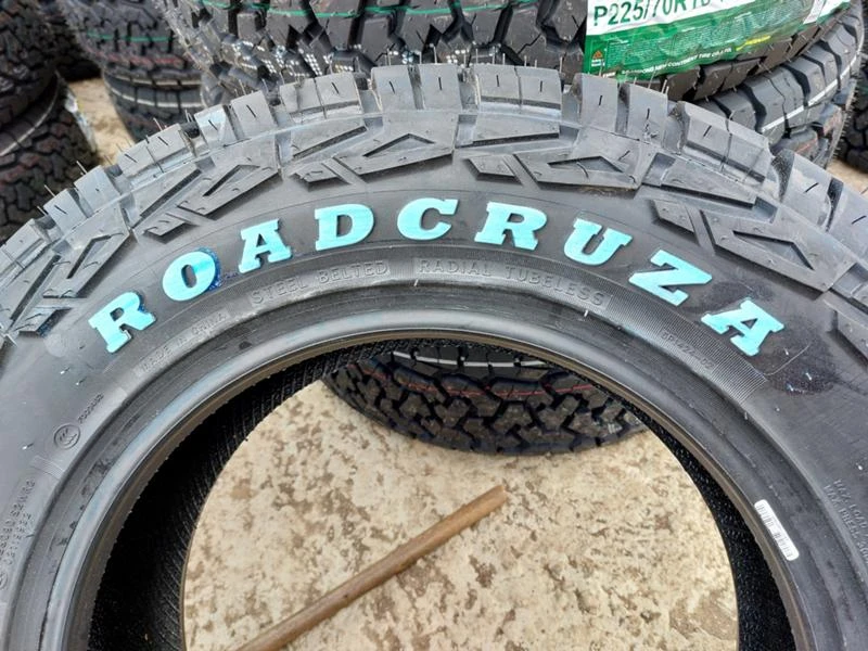 Гуми Всесезонни 205/70R15, снимка 5 - Гуми и джанти - 35993511