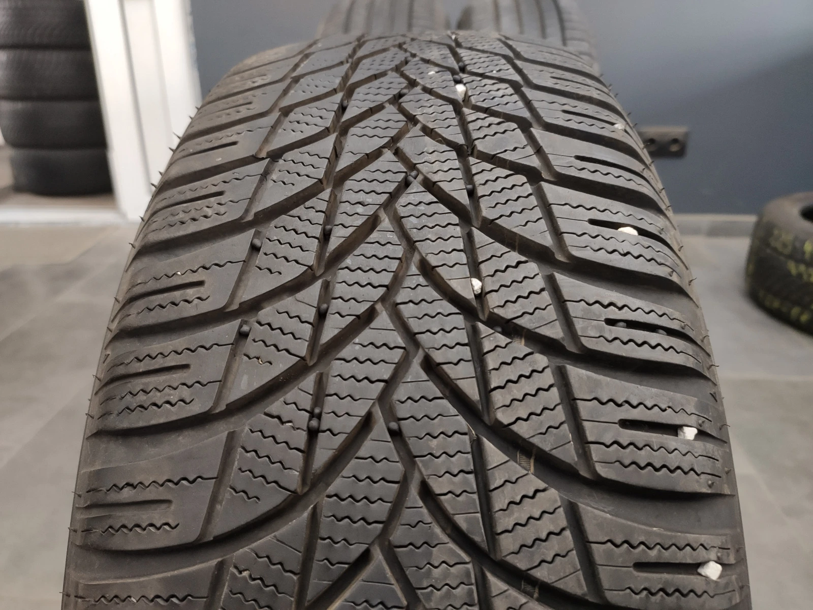  215/60R16 | Mobile.bg   1