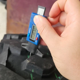 Гуми, снимка 4 - Гуми и джанти - 53440958