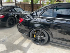 Mercedes-Benz C 63 AMG, снимка 3