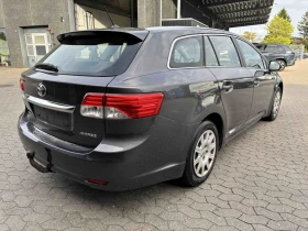 Toyota Avensis 1.8 Бензин, снимка 2