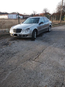 Mercedes-Benz E 220, снимка 7