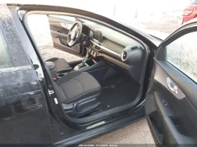Kia Forte 2l Lxs, снимка 5 - Автомобили и джипове - 53662506