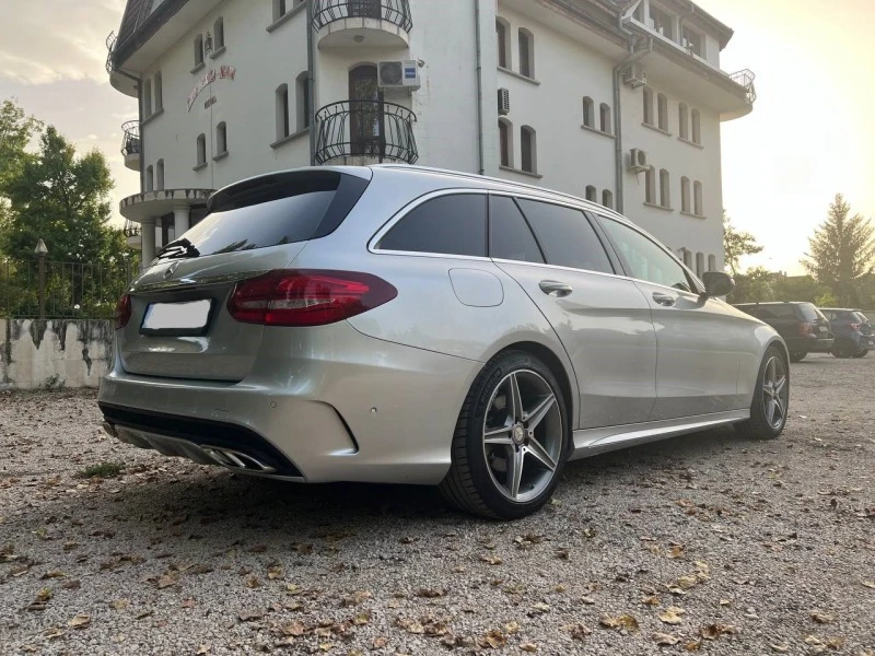 Mercedes-Benz C 220 AMG, снимка 4 - Автомобили и джипове - 47374043