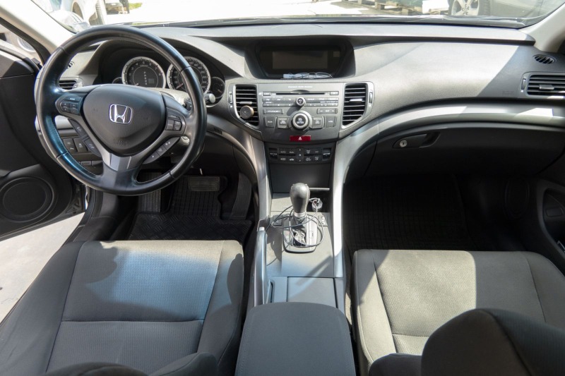 Honda Accord 2.0 I - VTEC Facelift, снимка 8 - Автомобили и джипове - 45162268