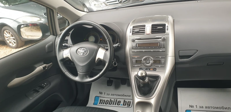 Toyota Auris 1.6 VVT-i 124k.c. БЕЗ ЗАБЕЛЕЖКИ , снимка 12 - Автомобили и джипове - 46858635