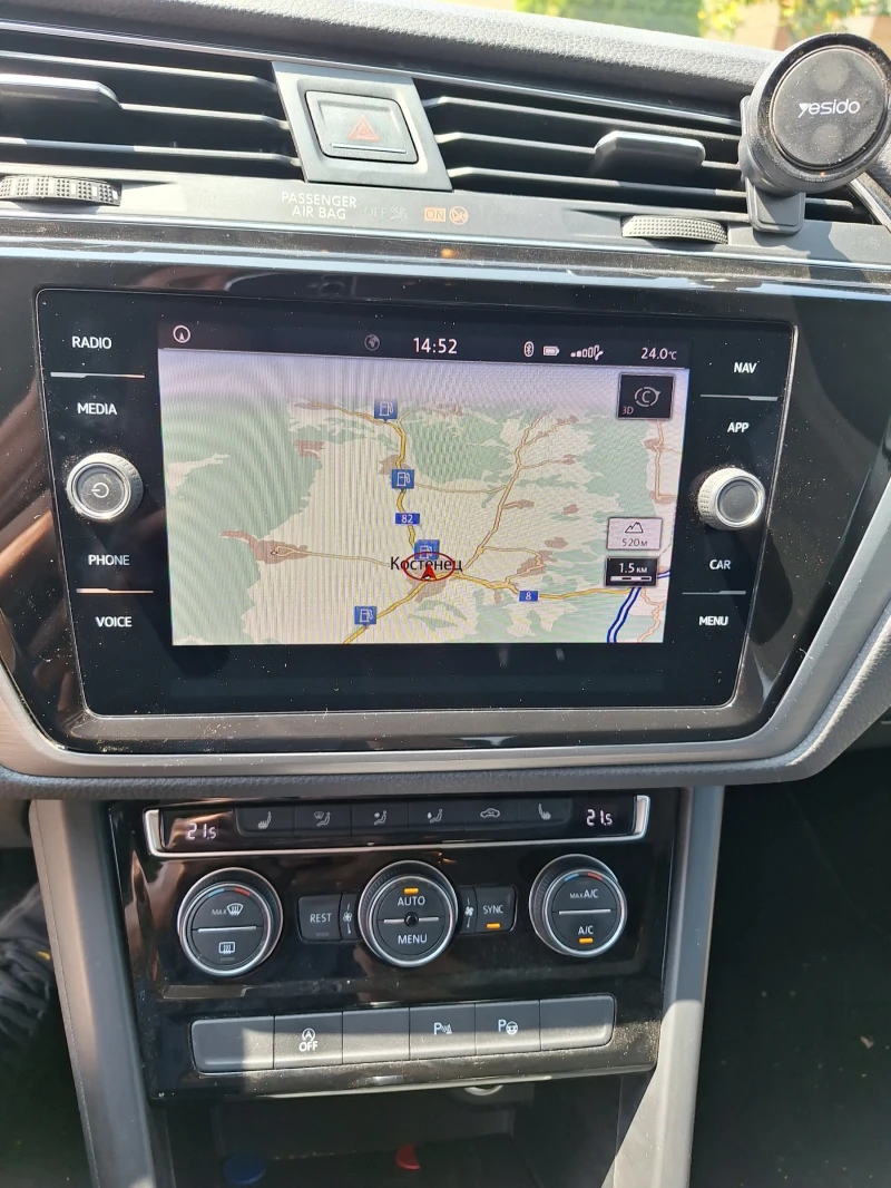 VW Touran, снимка 8 - Автомобили и джипове - 52596429